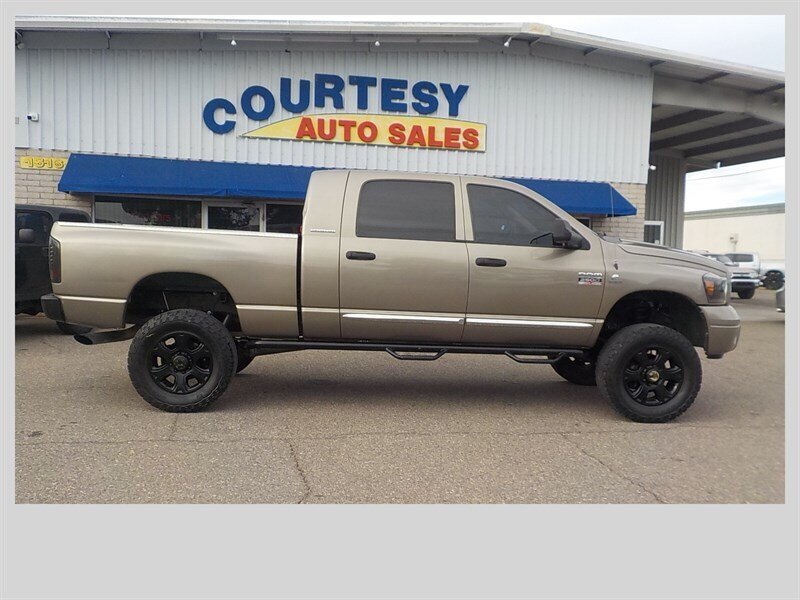 Used 2007 Dodge Ram 2500 Truck Laramie w/ Protection Group AWD/4WD image 11