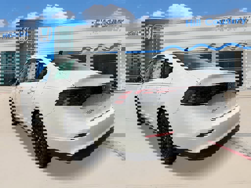 New 2025 Honda Accord SE image 3