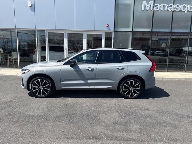 Certified 2025 Volvo XC60 B5 Plus AWD/4WD image 2