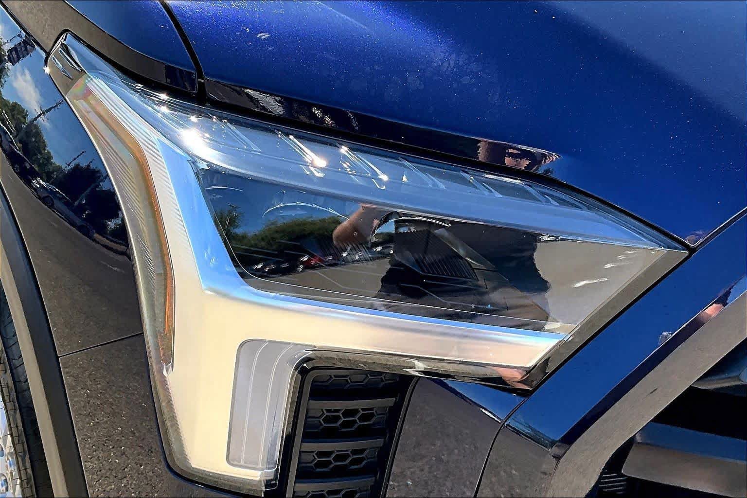 Used 2023 Toyota Tundra SR5 w/ SR5 Convenience Package AWD/4WD image 27