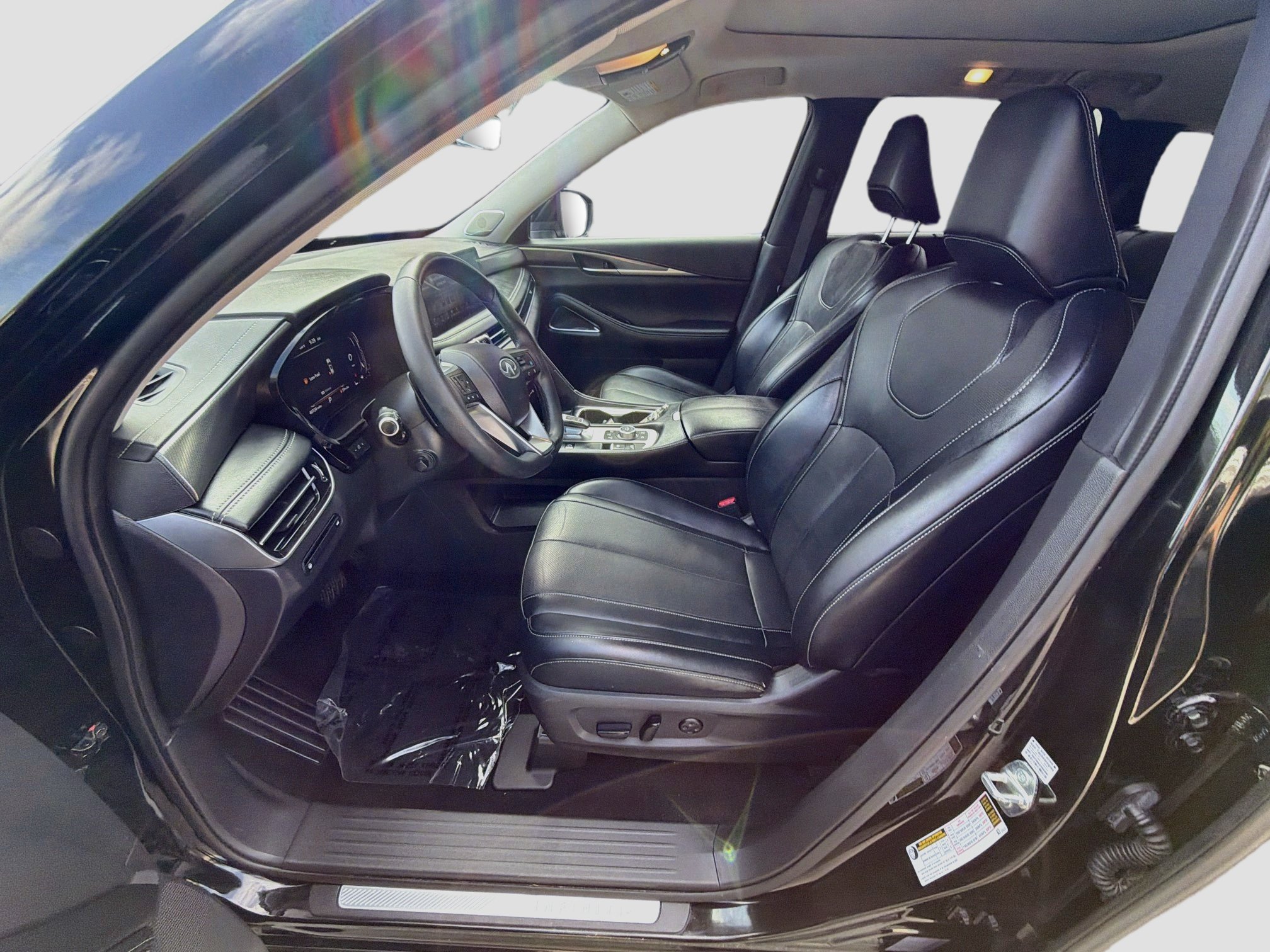 Used 2023 INFINITI QX60 Luxe w/ Performance Audio Package FWD image 19