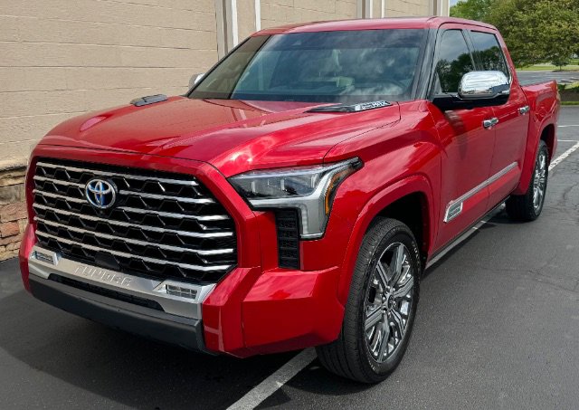 Used 2022 Toyota Tundra Capstone image 3