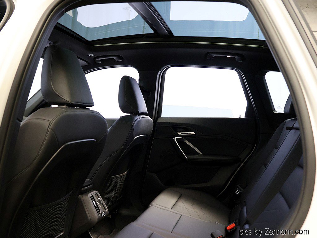 Certified 2023 BMW X1 xDrive28i w/ Convenience Package image 13