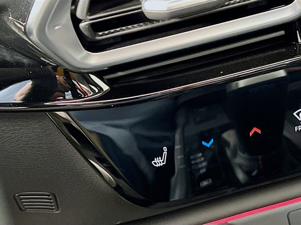 New 2026 Nissan Sentra SR FWD image 19