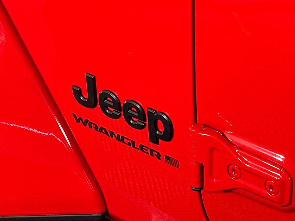 New 2025 Jeep Wrangler Sahara image 25