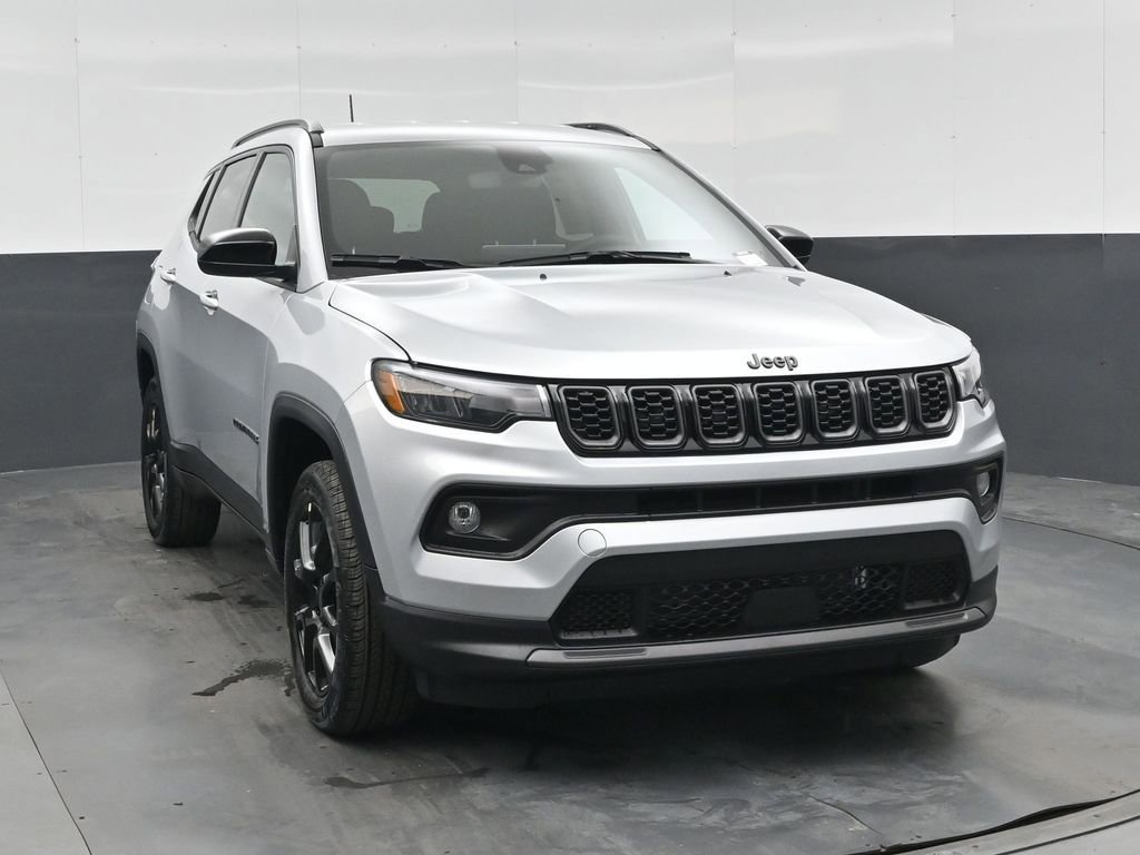New 2026 Jeep Compass Latitude AWD/4WD image 8