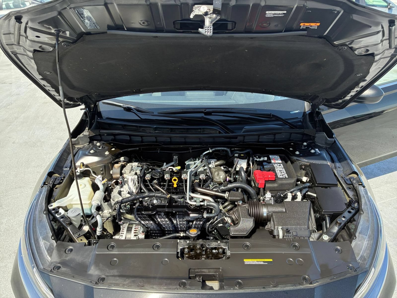 Used 2025 Nissan Altima 2.5 SV FWD image 31