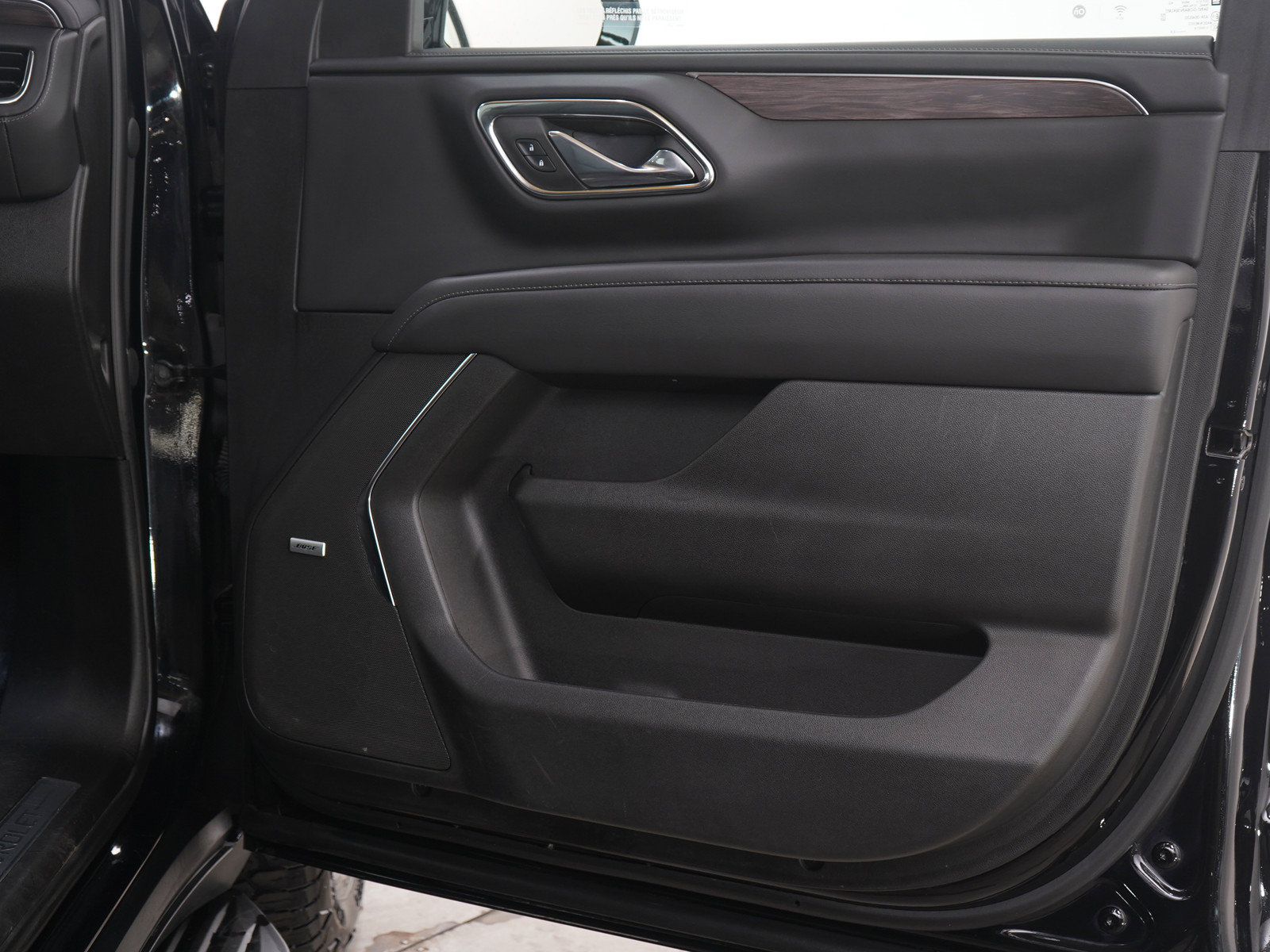 Used 2023 Chevrolet Tahoe LT AWD/4WD image 17