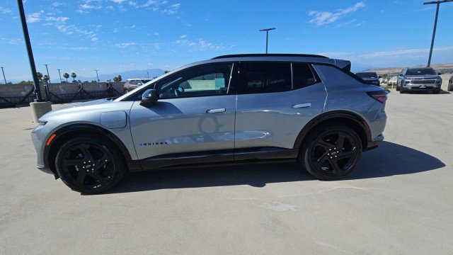 Used 2024 Chevrolet Equinox EV RS FWD image 5