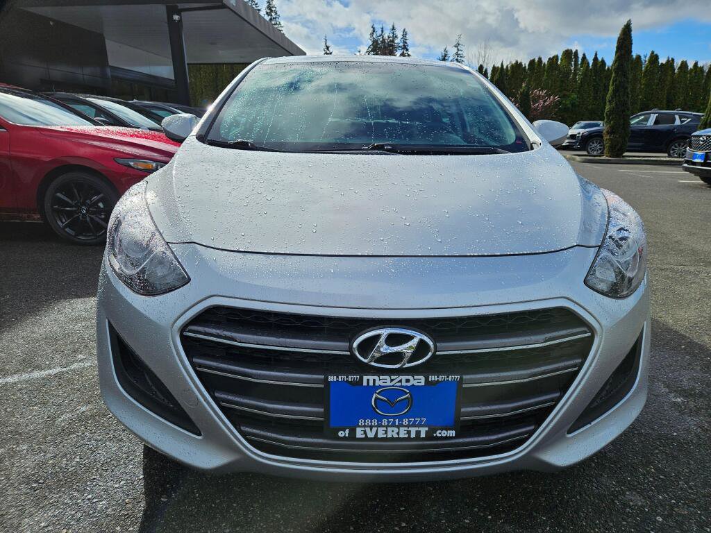 Used 2017 Hyundai Elantra GT image 7