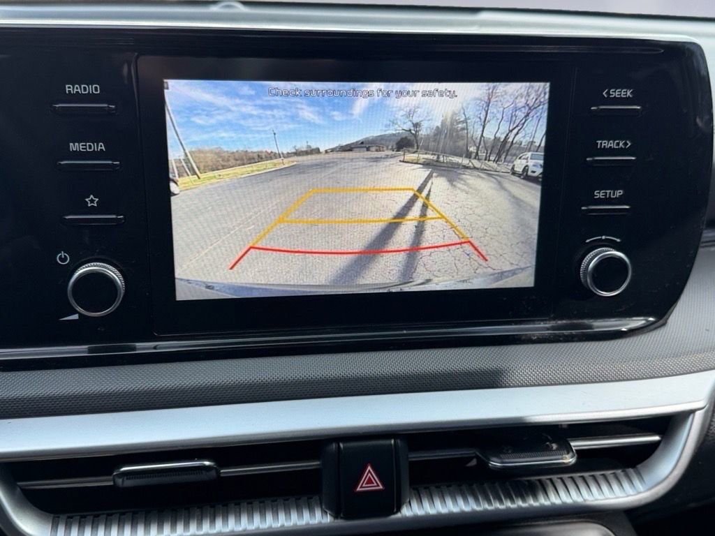 Used 2021 Kia K5 LX image 25