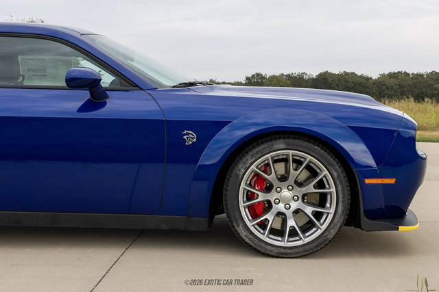 Used 2022 Dodge Challenger SRT Hellcat RWD image 9