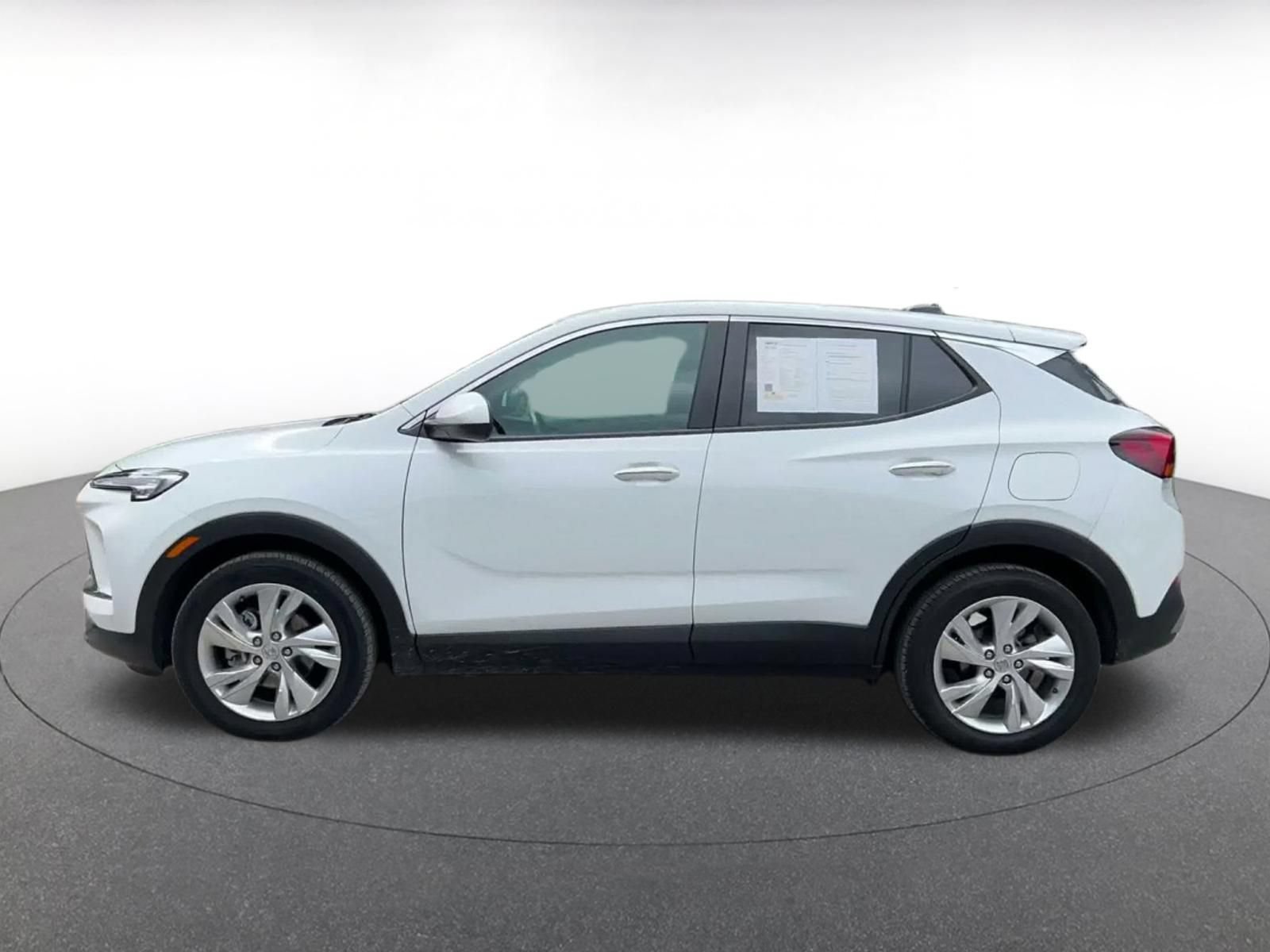 Used 2025 Buick Encore GX Preferred FWD image 8