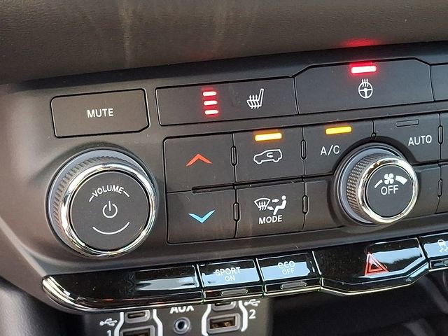 Used 2024 Dodge Durango R/T w/ Blacktop Package image 22