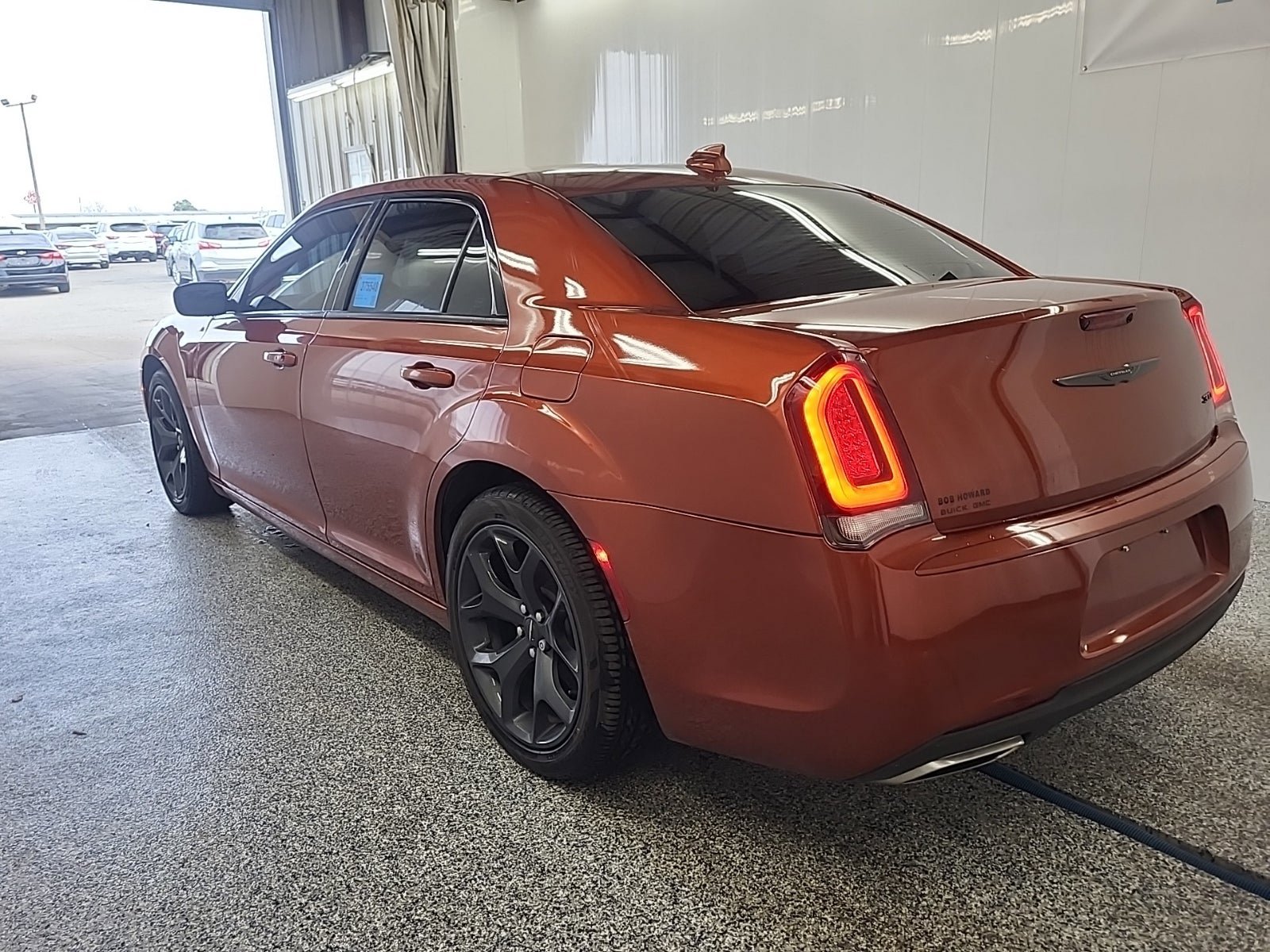 Used 2020 Chrysler 300 Touring w/ Sport Appearance Package RWD image 10