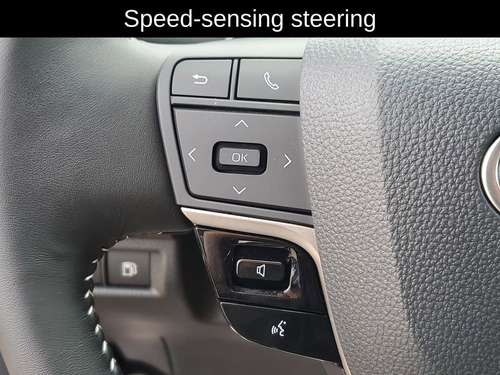 Used 2026 Toyota Camry SE w/ Convenience Package FWD image 10