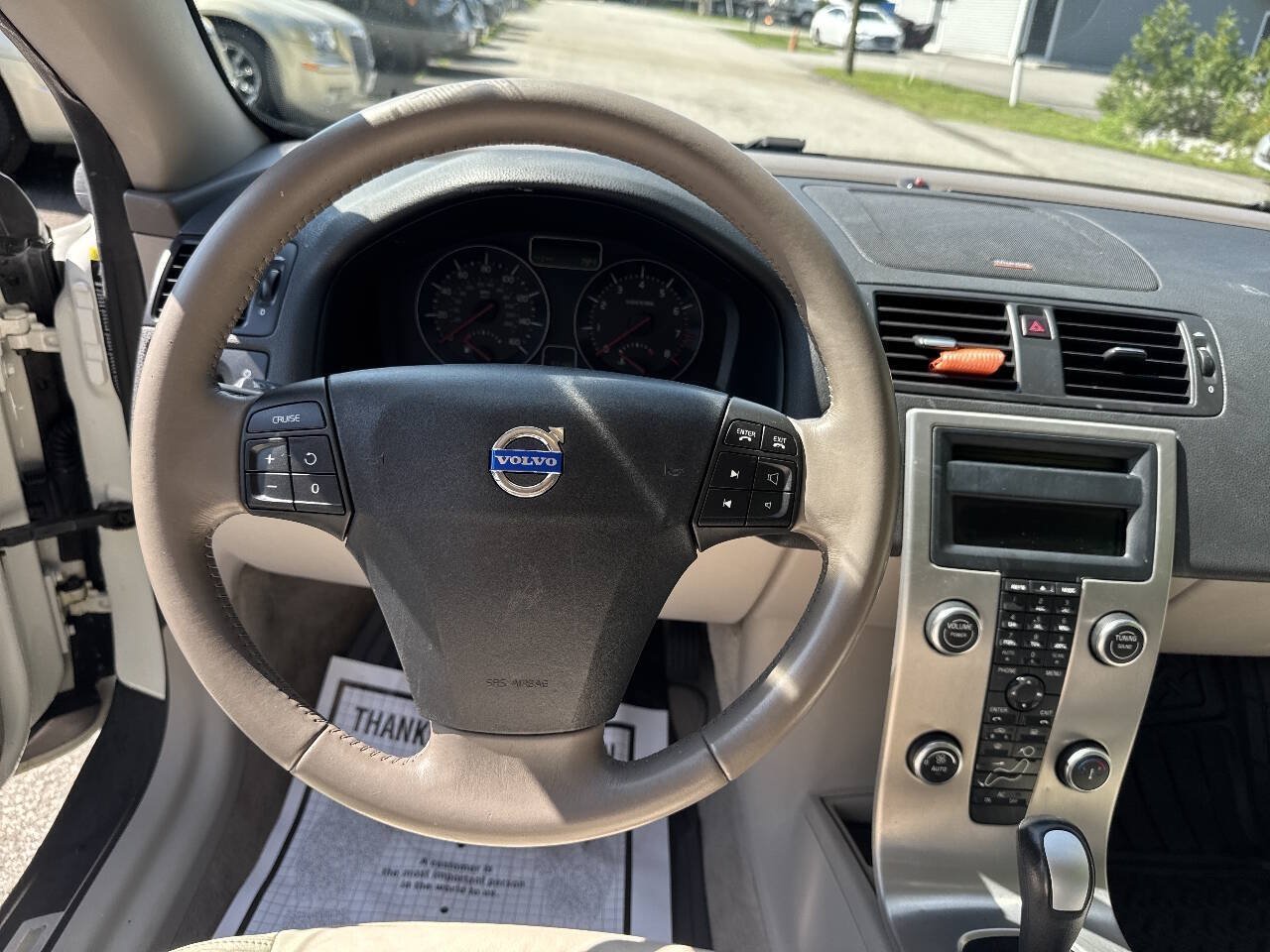 Used 2009 Volvo C70 T5 FWD image 16