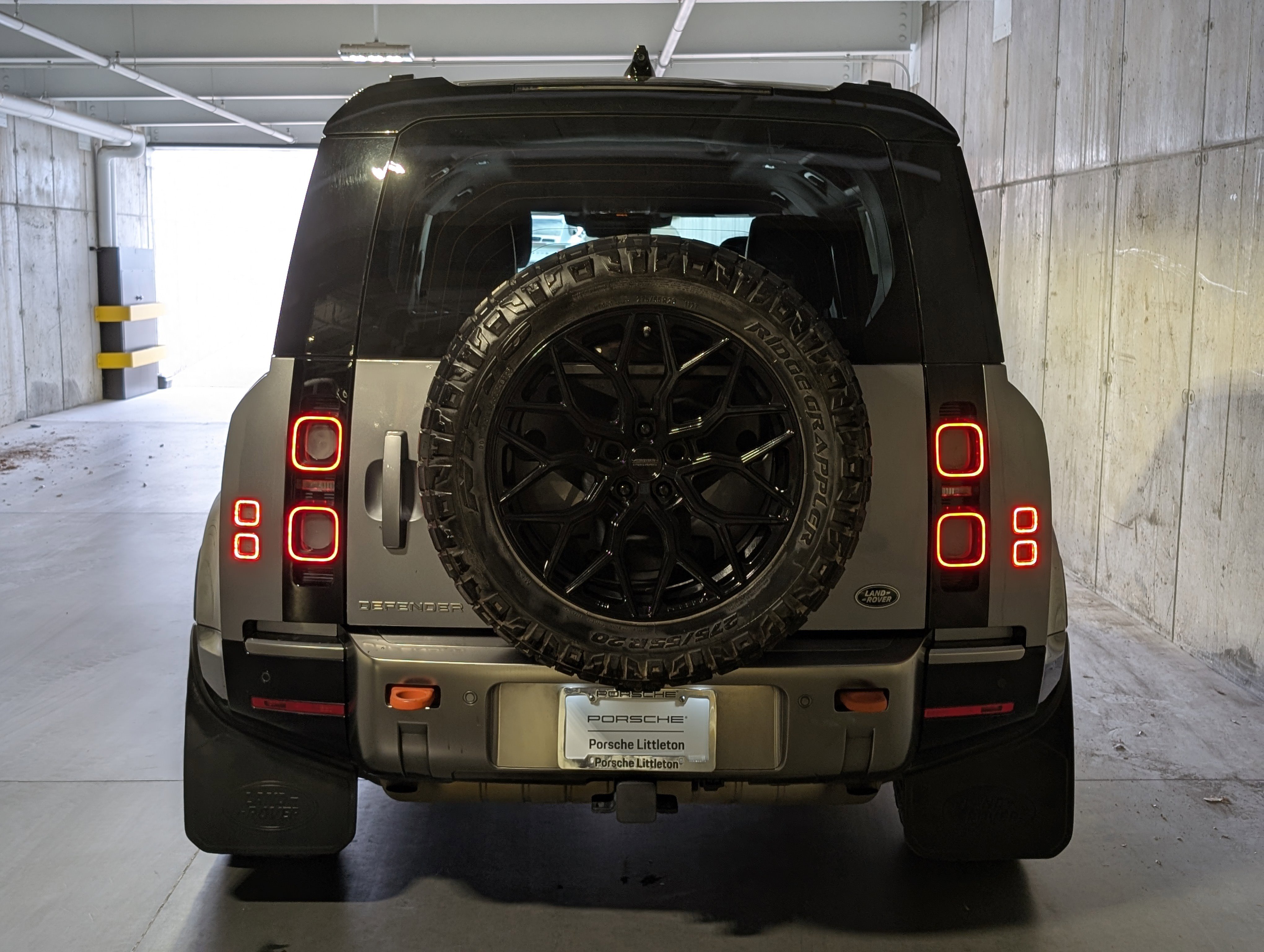 Used 2020 Land Rover Defender 110 X image 8