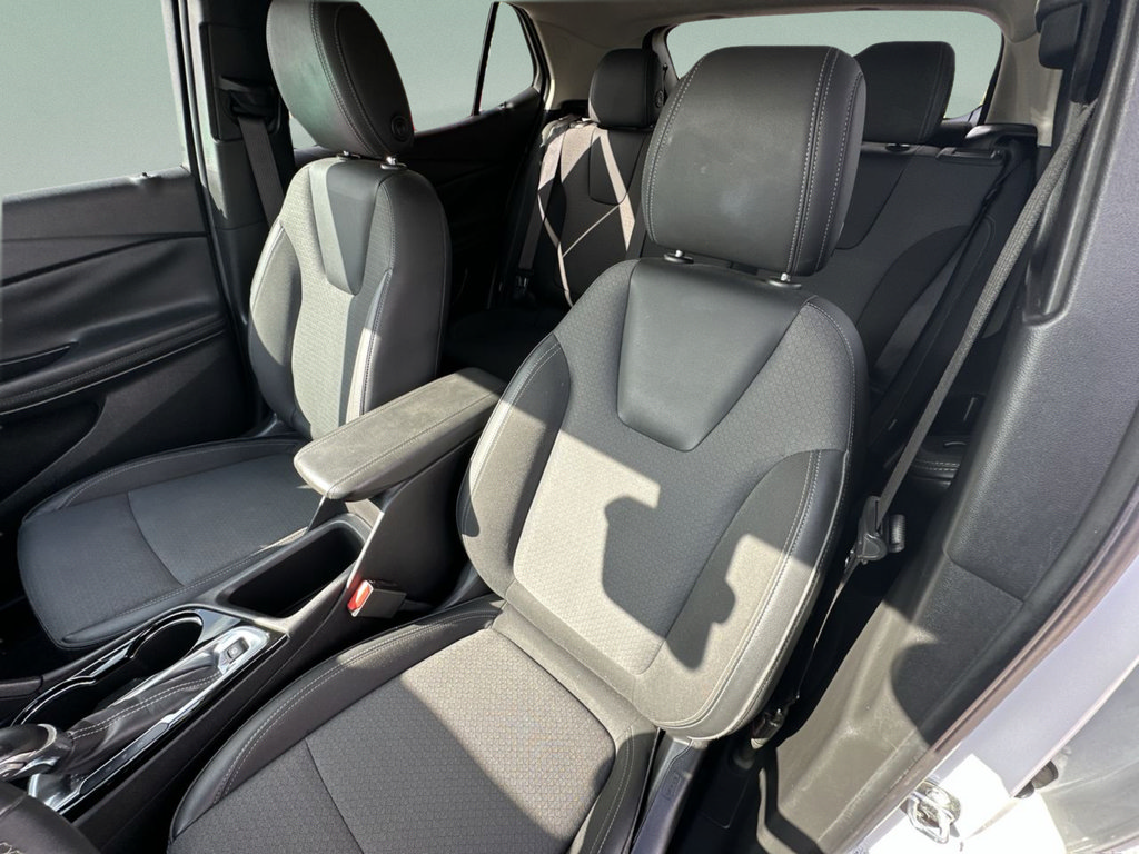 Used 2022 Buick Encore GX Select FWD image 22