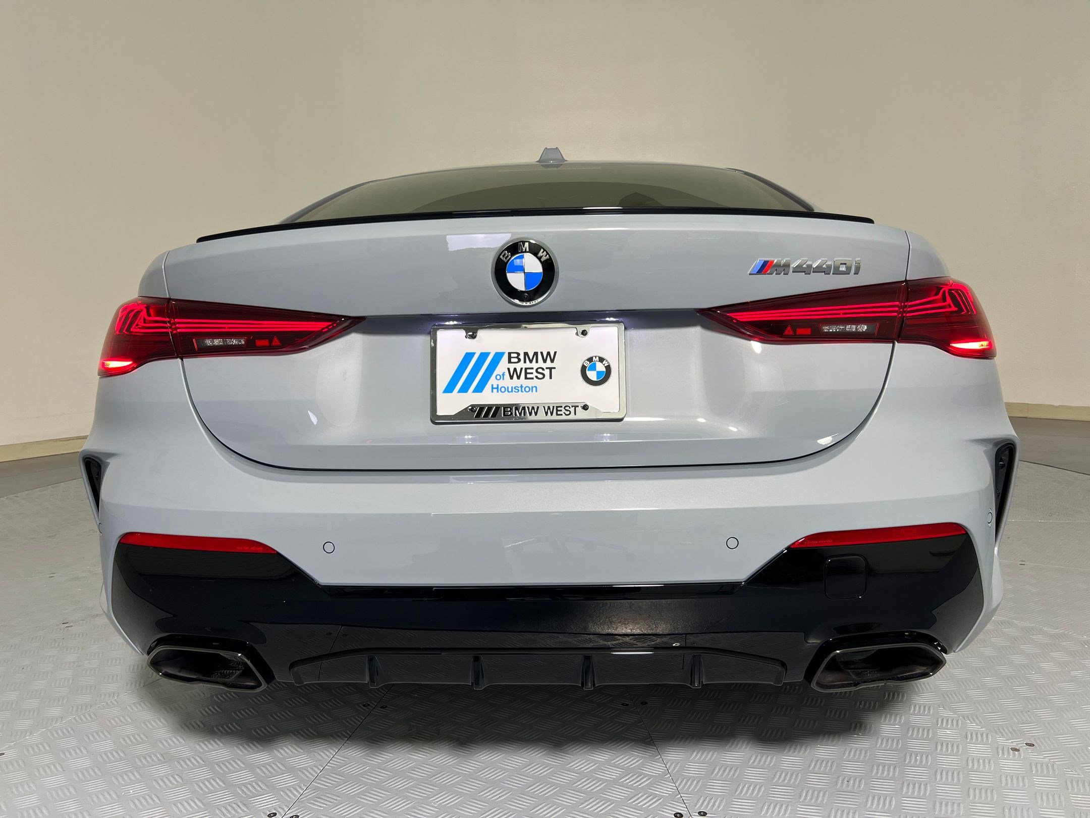 New 2026 BMW M440i Coupe w/ Premium Package image 9