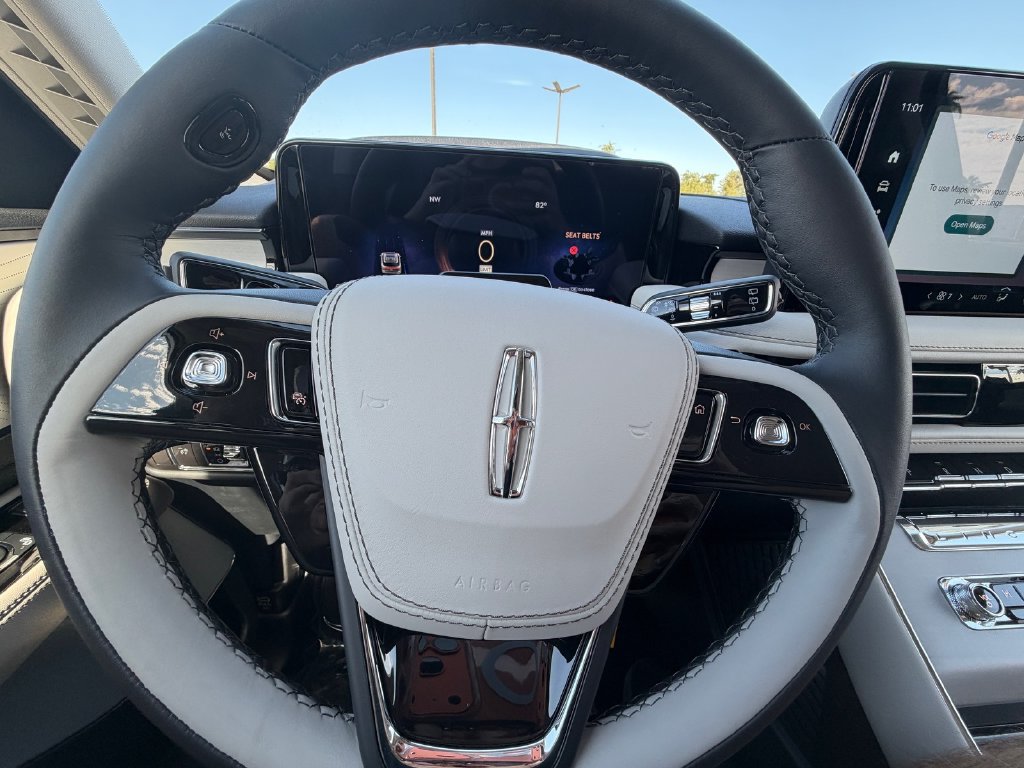 New 2026 Lincoln Aviator Reserve AWD/4WD image 11