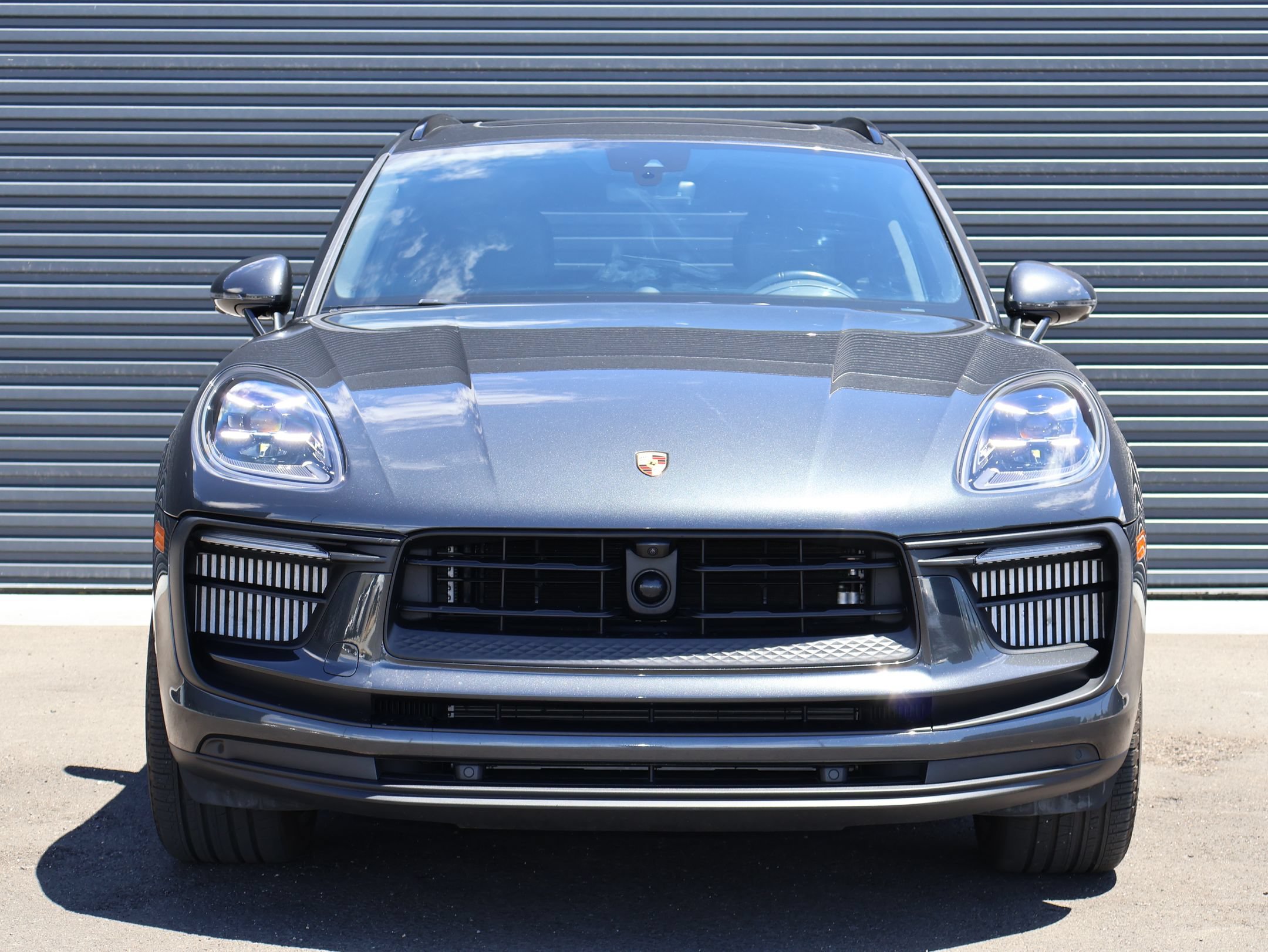 Used 2023 Porsche Macan S AWD/4WD image 12