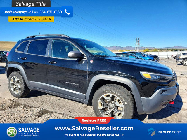 Used 2019 Jeep Cherokee Trailhawk w/ Cold Weather Group AWD/4WD image 5