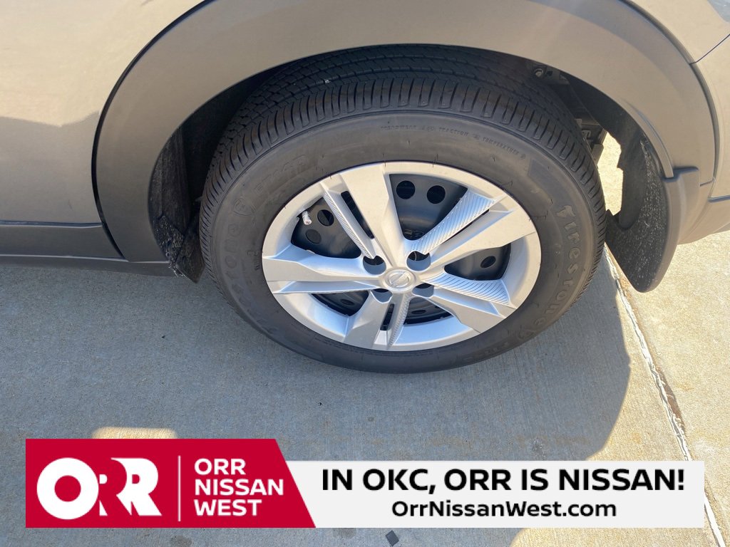 New 2025 Nissan Kicks Play S image 9