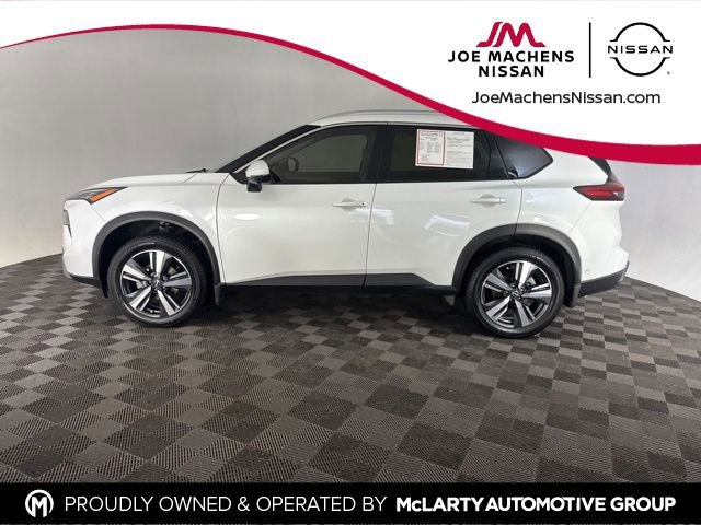 Used 2024 Nissan Rogue SL w/ SL Premium Package image 8