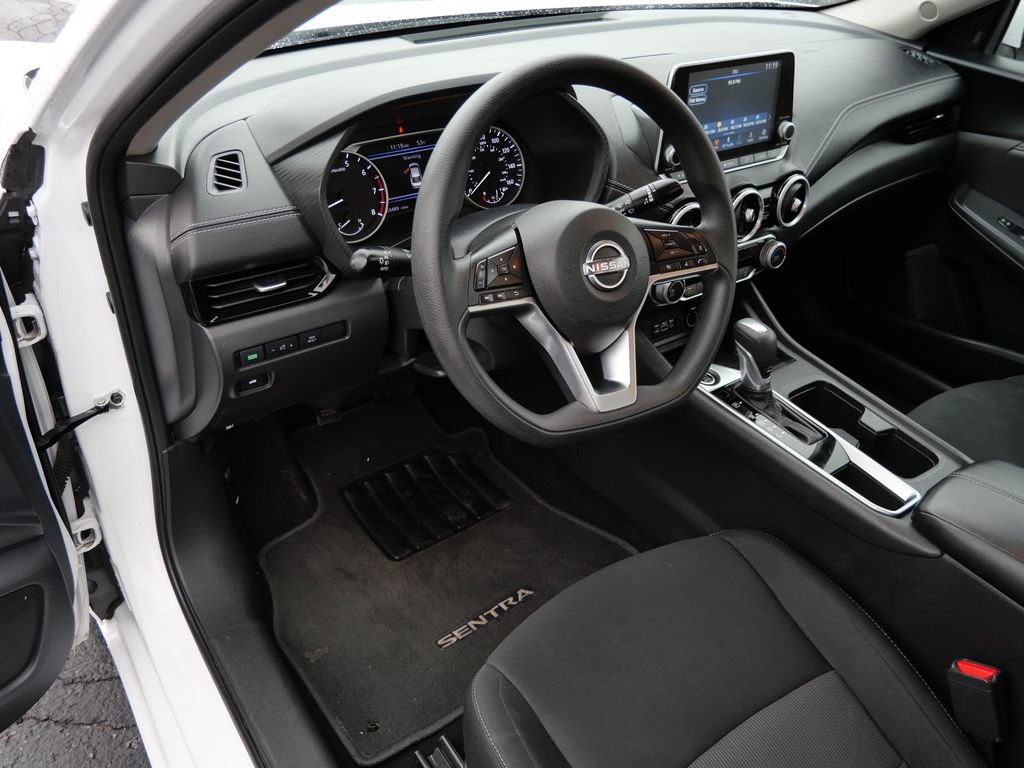 Used 2024 Nissan Sentra SV FWD image 12