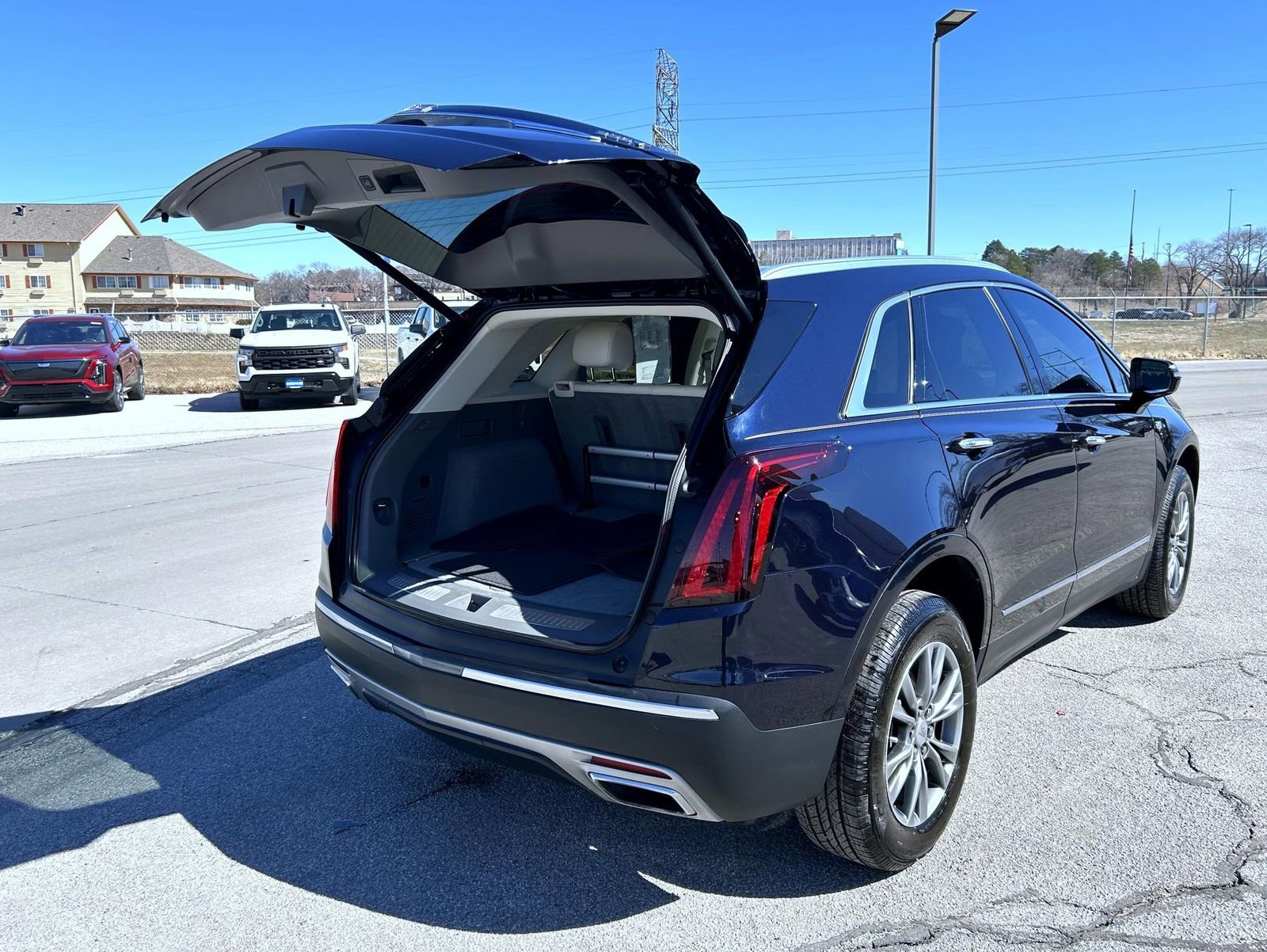 Certified 2022 Cadillac XT5 Premium Luxury image 22
