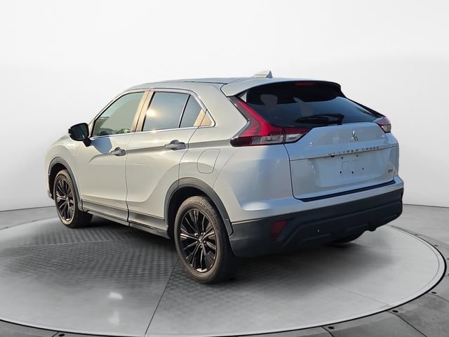 Used 2022 Mitsubishi Eclipse Cross LE FWD image 3