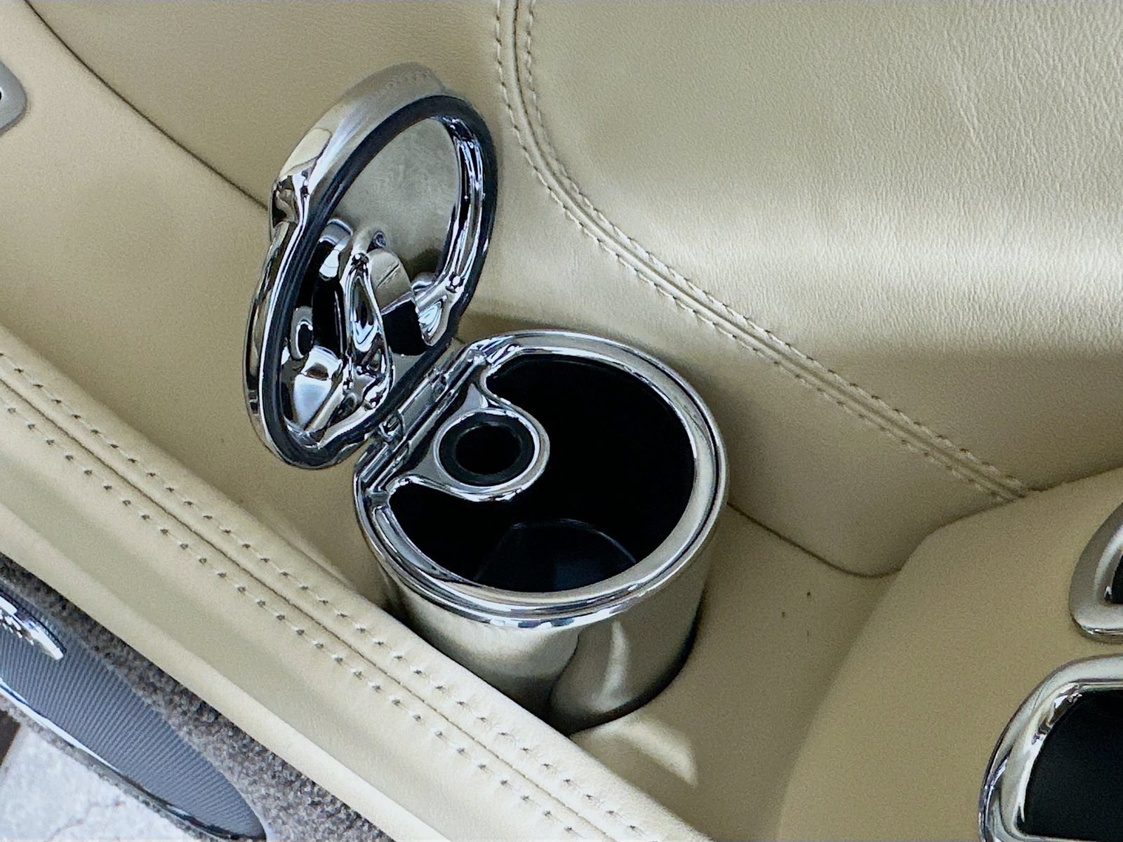 Used 2011 Bentley Mulsanne RWD image 66