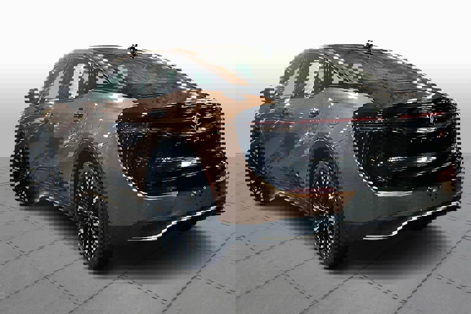 Used 2023 Toyota Crown Platinum image 12