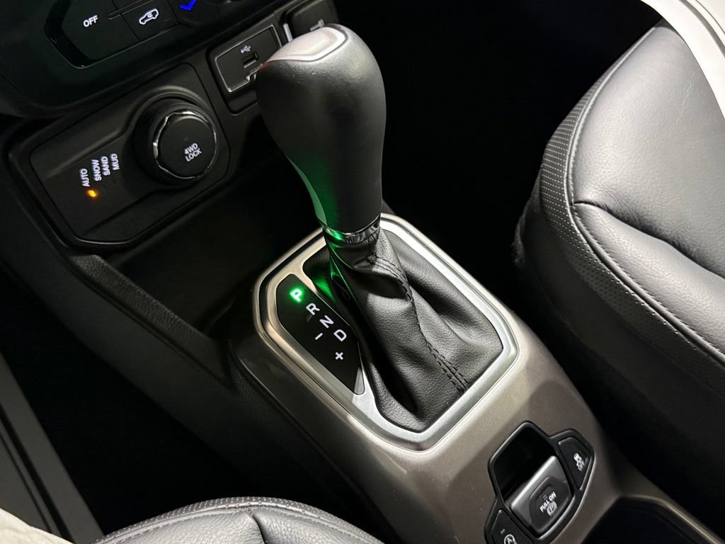 Certified 2022 Jeep Renegade Limited AWD/4WD image 29