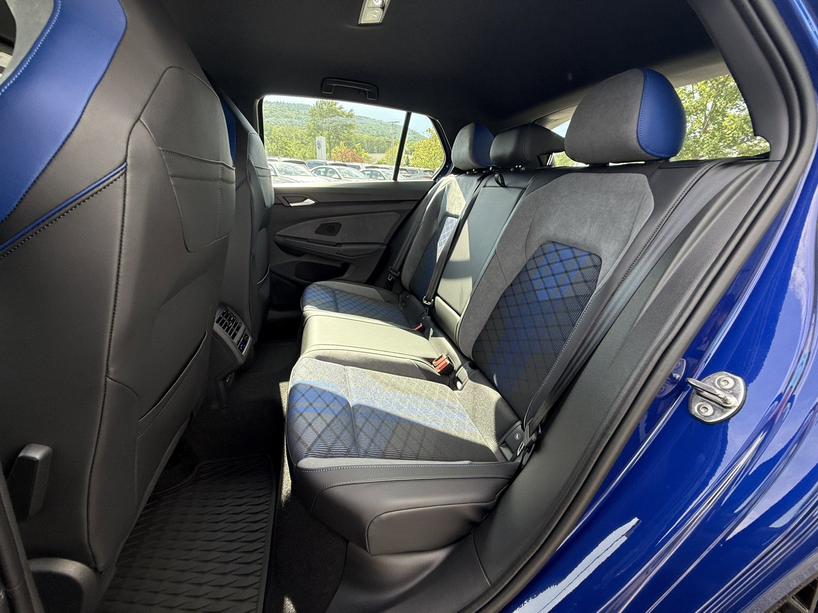 New 2025 Volkswagen Golf R Black Edition image 20