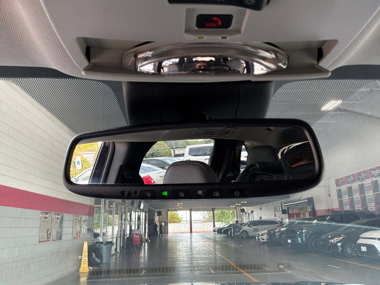 Used 2026 Toyota Sienna XLE FWD image 22