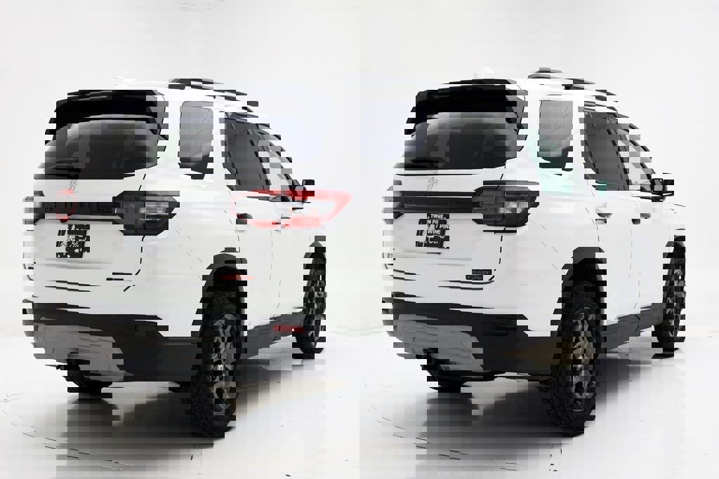 Used 2024 Honda Pilot TrailSport image 10