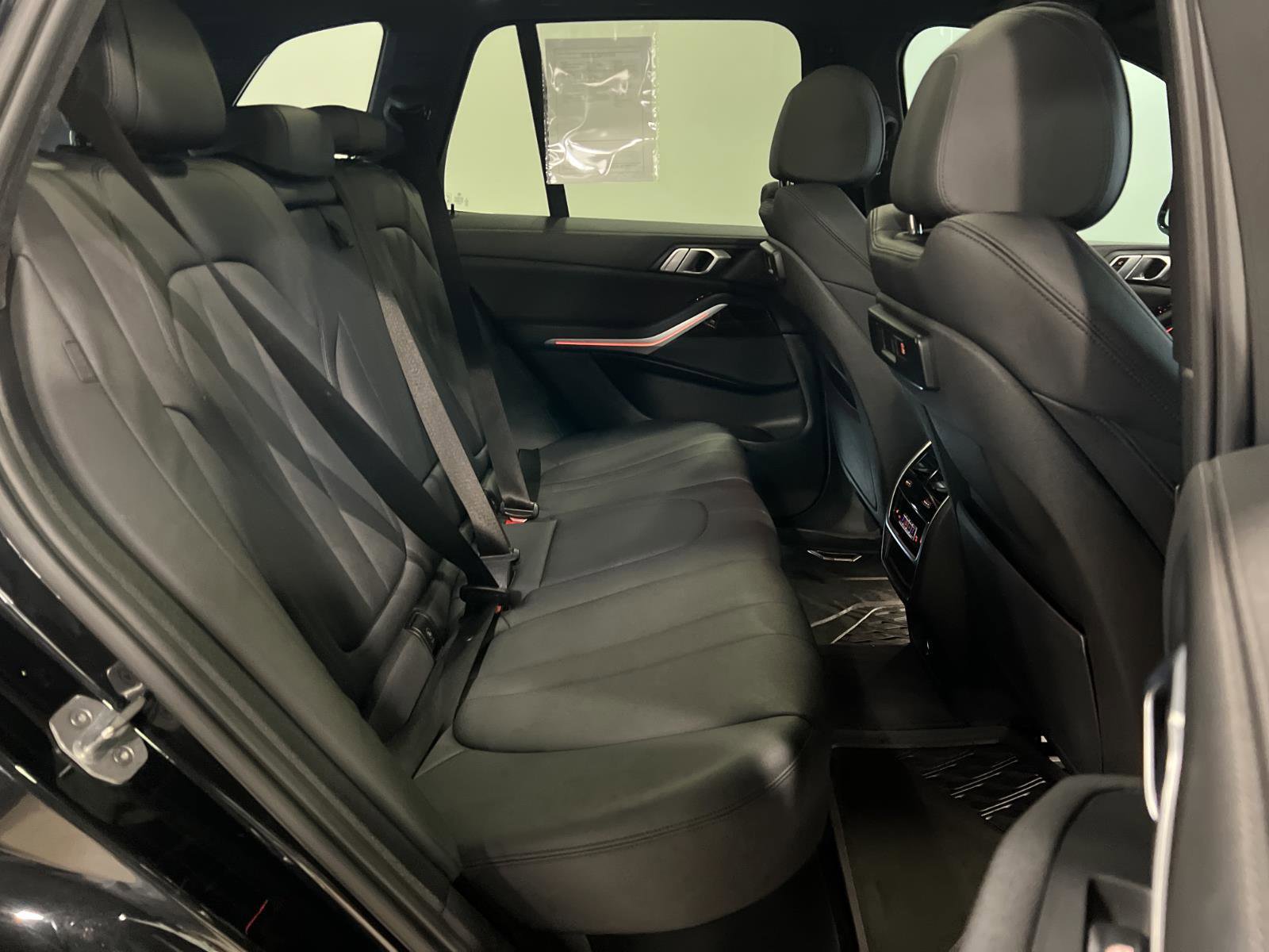 Used 2020 BMW X5 xDrive40i w/ Premium Package image 38