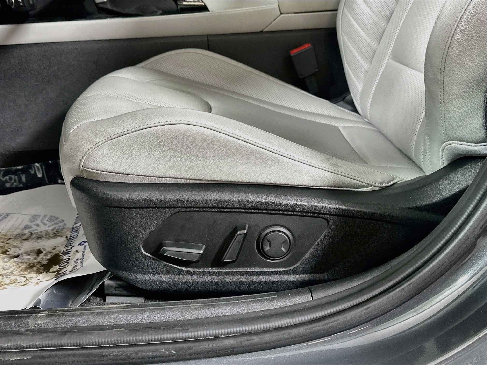 Certified 2024 Hyundai Elantra Limited FWD image 20