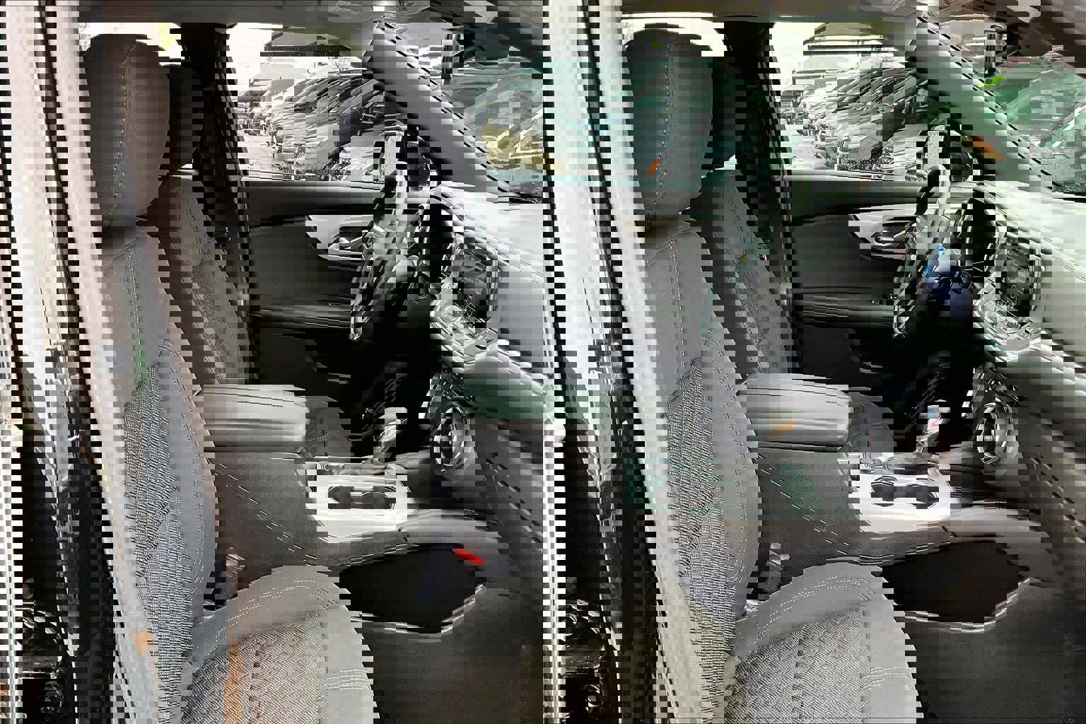 Used 2022 Chevrolet Blazer LT image 9