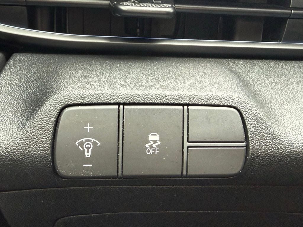 Certified 2024 Hyundai Elantra N Line FWD image 24