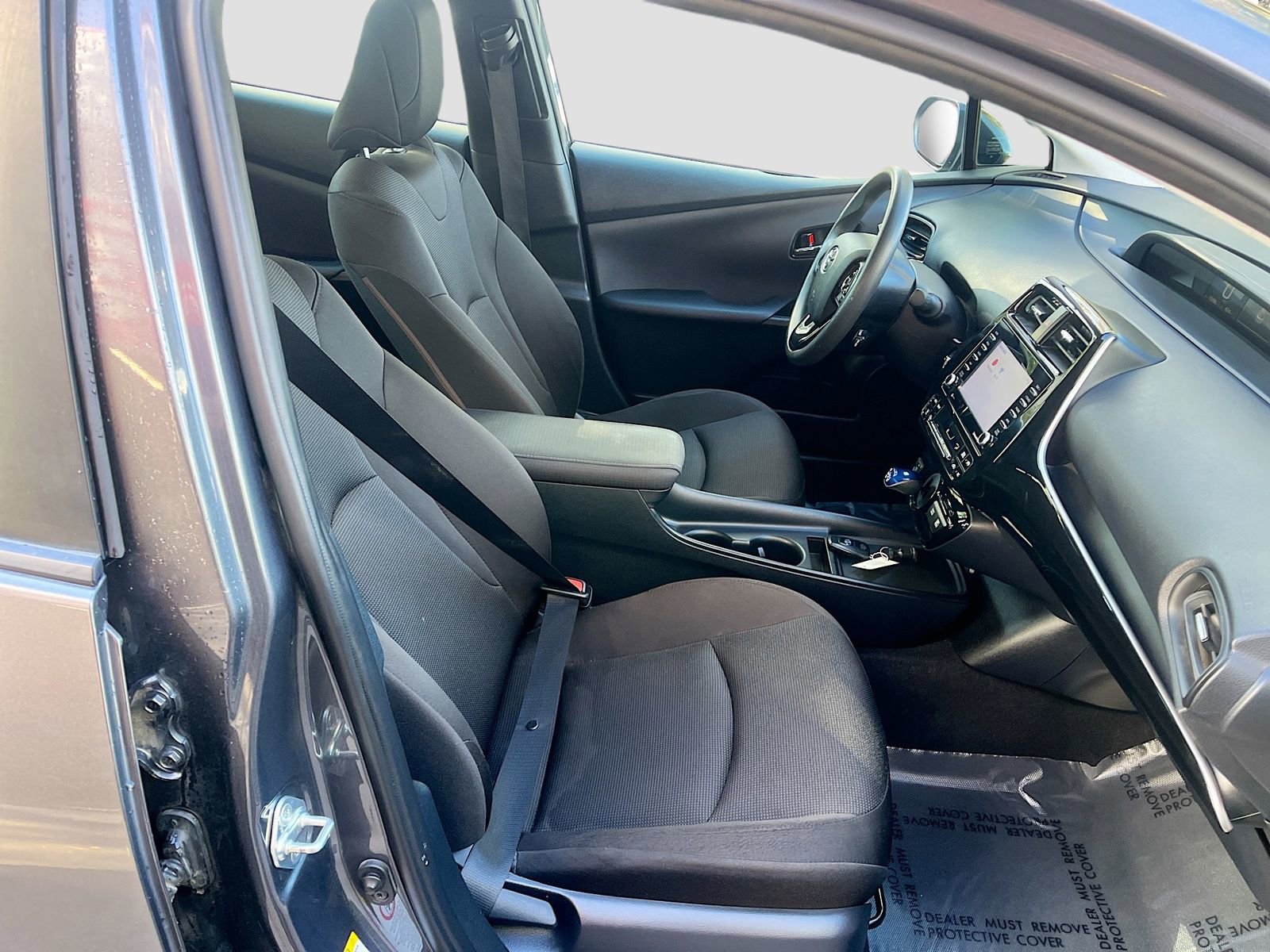 Used 2022 Toyota Prius L Eco image 26