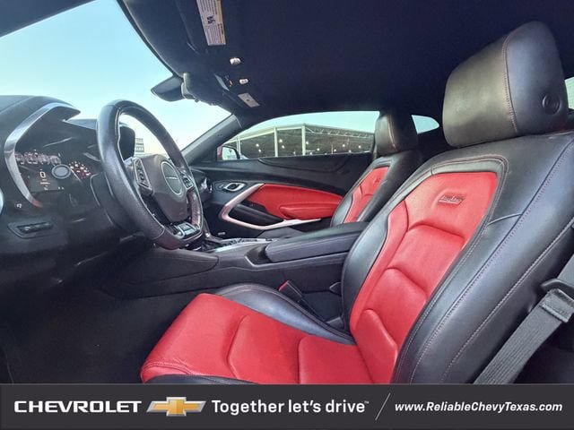 Used 2022 Chevrolet Camaro SS RWD image 32