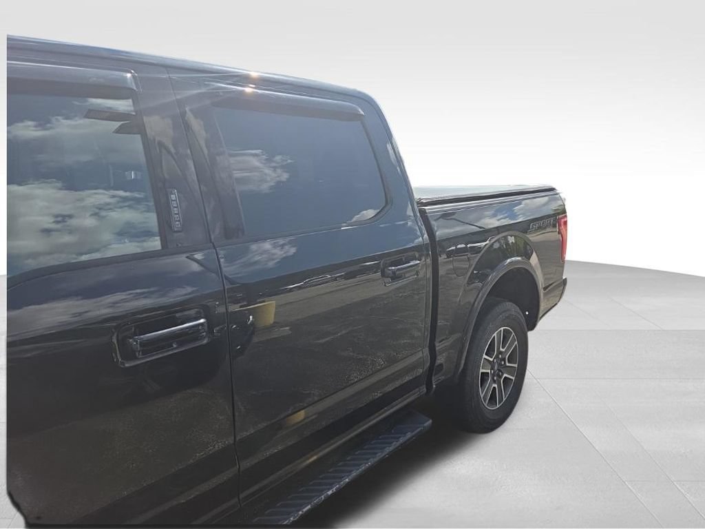 Used 2016 Ford F150 XLT w/ Equipment Group 302A Luxury AWD/4WD image 5