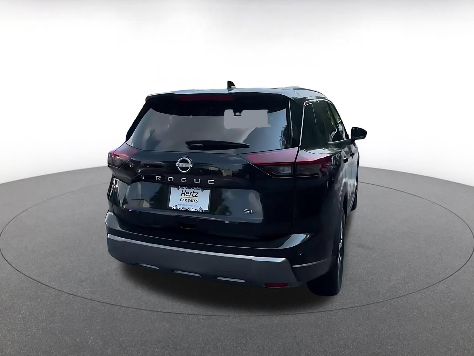Used 2026 Nissan Rogue SL FWD image 14