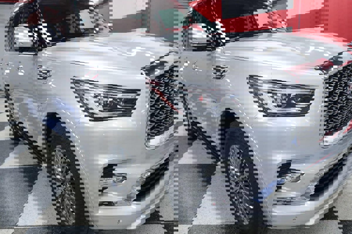 Used 2019 INFINITI QX80 Luxe w/ Proassist Package image 43