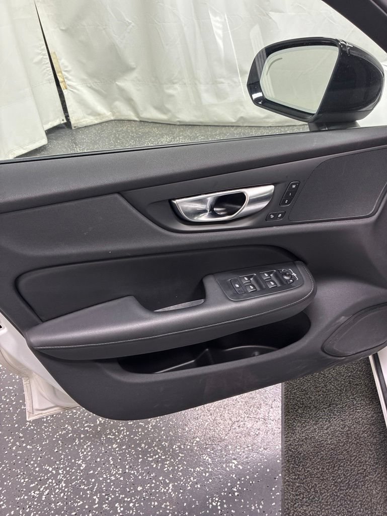 Used 2025 Volvo S60 B5 Core AWD/4WD image 12