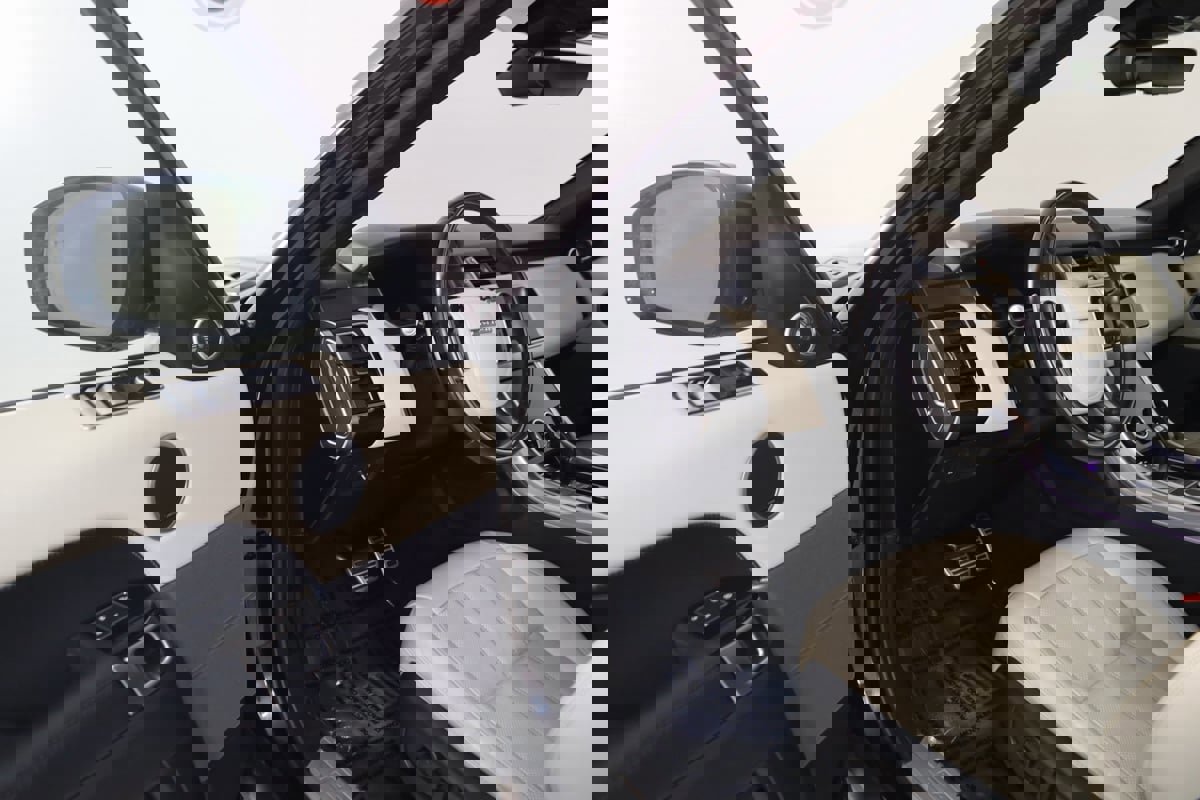 Used 2021 Land Rover Range Rover Sport HSE Silver Edition image 55