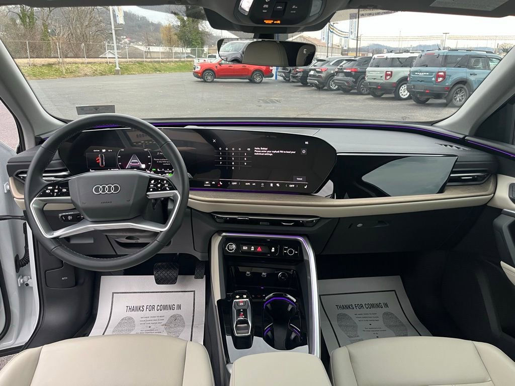 Used 2025 Audi Q5 Premium AWD/4WD image 24